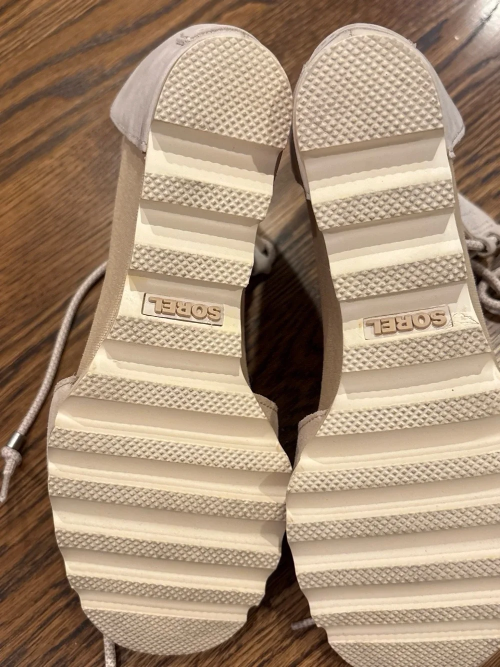 Sorel lightweight wedge